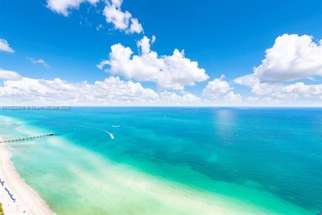 Building Photo - 15701 Collins Ave