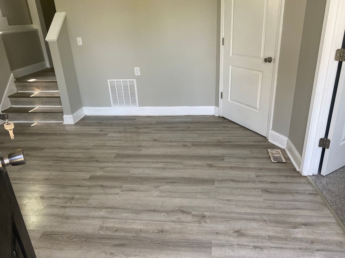 Primary Photo - Beautiful 4 Bed Ready for Move In!