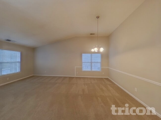 Building Photo - 8422 Somerton Cir