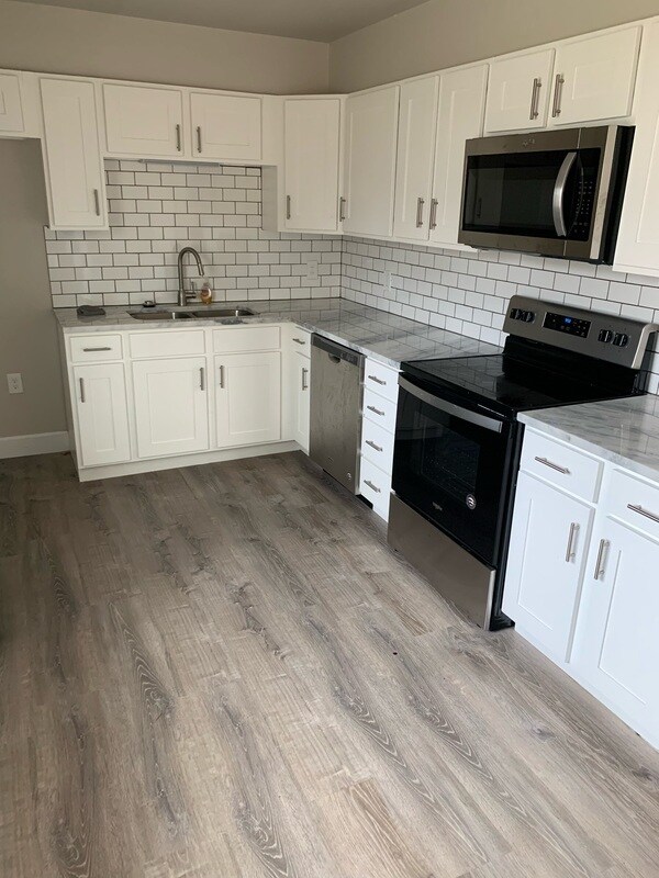 Foto del edificio - 1343 E 56th St