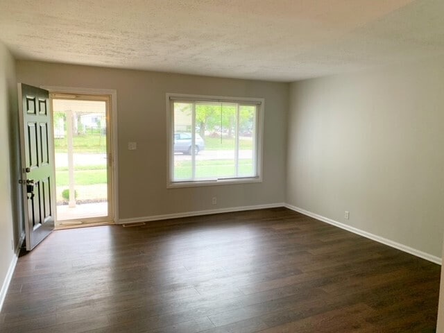 Building Photo - 3668 Tiffany Dr