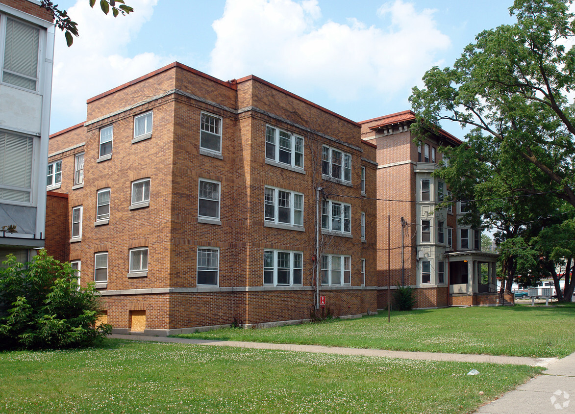 Primary Photo - Leonard Buildings