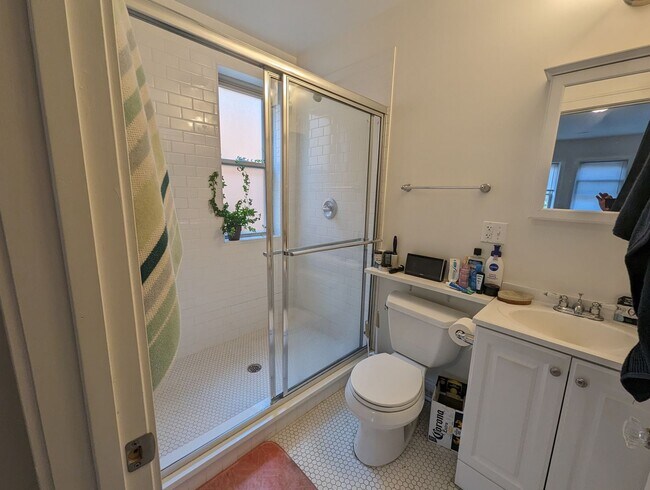 Foto del edificio - North Park Renovated Two Bedroom / Two Bathroom