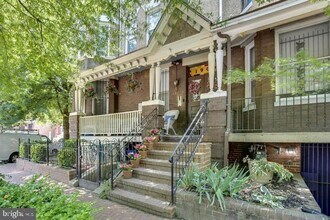 Building Photo - 1900 3rd St NW