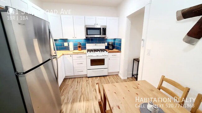 Building Photo - Charming 1bed/1bath bungalow w/ optional f...