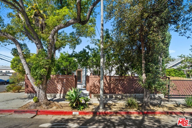 Building Photo - 1001 N Rampart Blvd