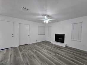 Building Photo - 2742 Alicialynn Way