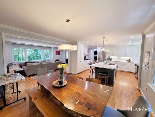 Foto del edificio - 3507 Henderson Rd