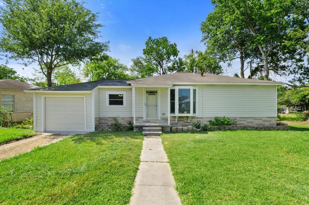 Foto principal - 1217 Parkway Dr