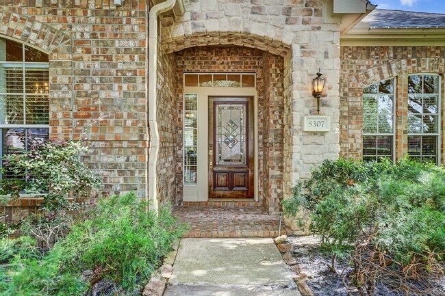 Foto del edificio - 5307 Summerland Ridge Ct