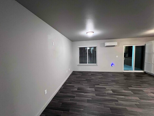 Building Photo - 2507 Ronan St