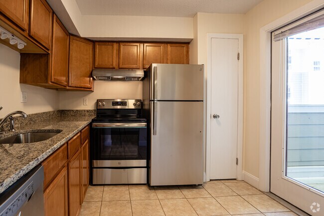 2HAB, 1BA - Beacon Village