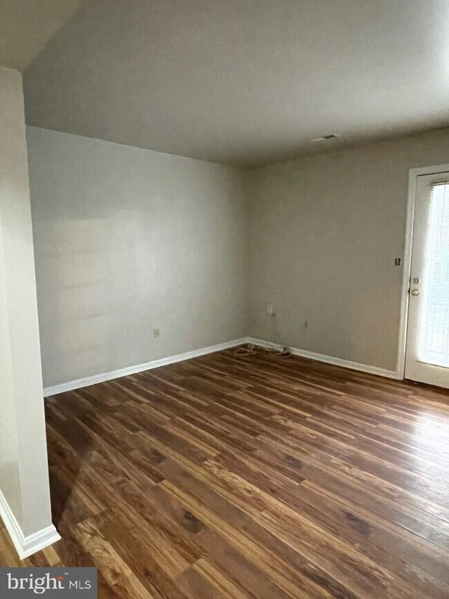 Foto del edificio - 543 Willis St