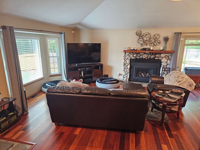 Foto del edificio - Covington rental home - well maintained an...