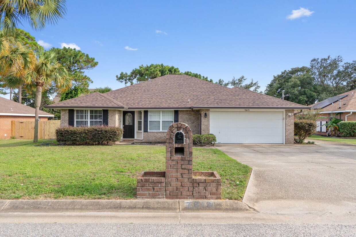 Foto principal - 7613 Marthas Way