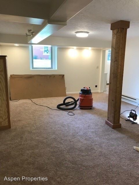 Foto principal - 501 S Grand Ave