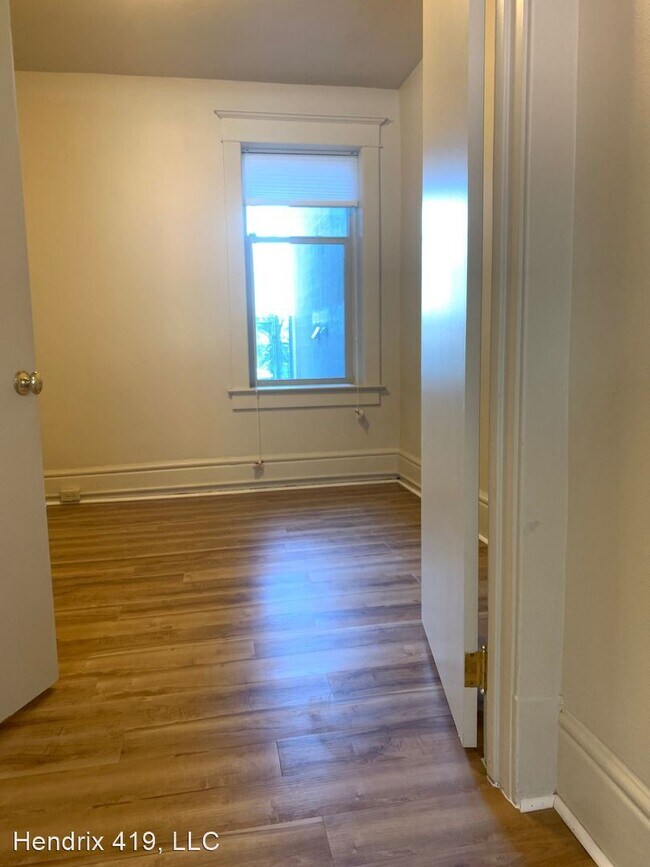 Foto del edificio - 107 1st Ave N