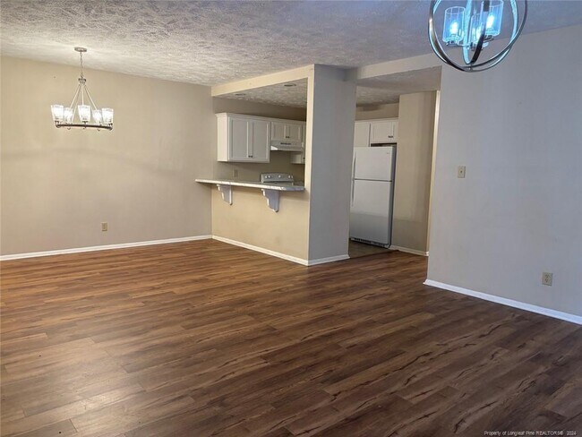 Building Photo - 1812 Tryon Dr