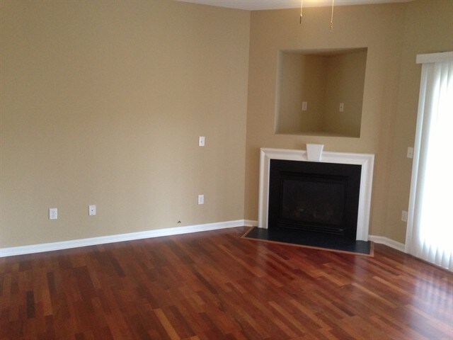 Building Photo - 517 Clairidge Drive