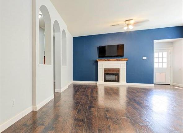 Foto del edificio - 7210 Chasegrove Ln