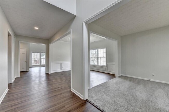 Foto del edificio - 6670 Island Pointe Dr