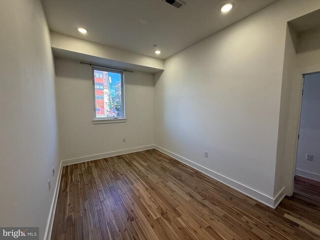 Building Photo - 1433 Brown St