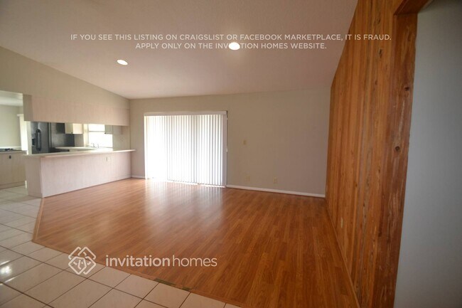 Building Photo - 10902 NW 19th St