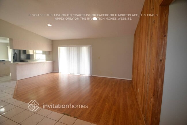 Foto del edificio - 10902 NW 19th St