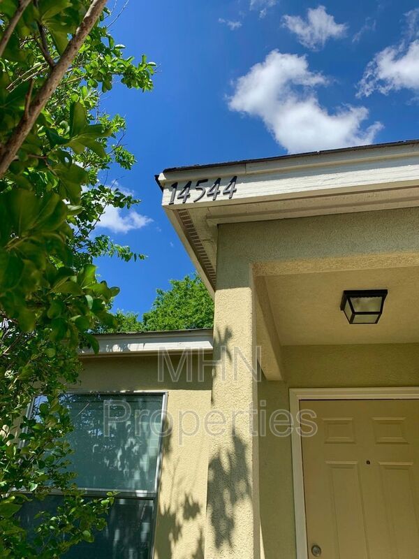 Building Photo - 14544 Clovelly Wood