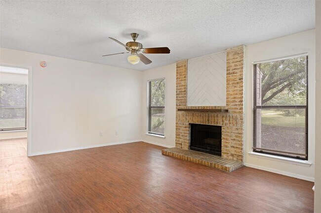 Building Photo - 10616 Mellow Meadow Dr