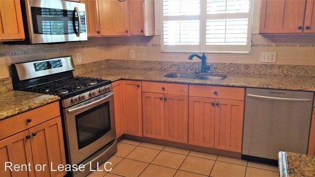 Foto del edificio - 3 br, 3 bath House - 1233 Old Red Lane