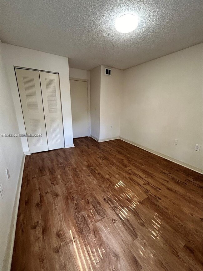 Foto del edificio - 701 Vista Isles Dr