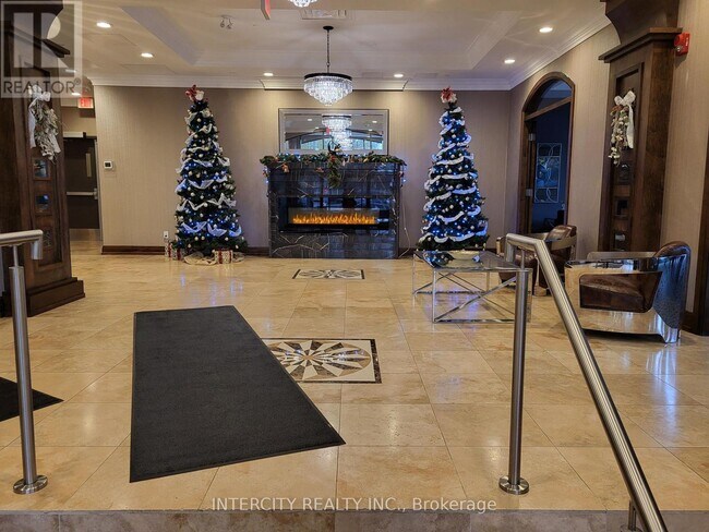 Building Photo - 205 Lakeshore Rd W