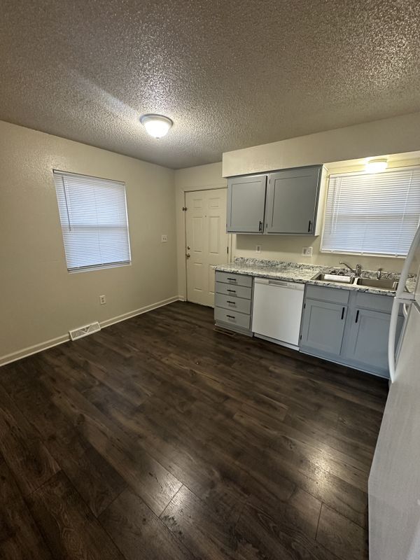 Foto del edificio - 3237 N 84th Terrace