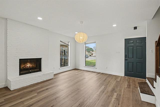 Foto del edificio - 2103 Mistletoe Ave