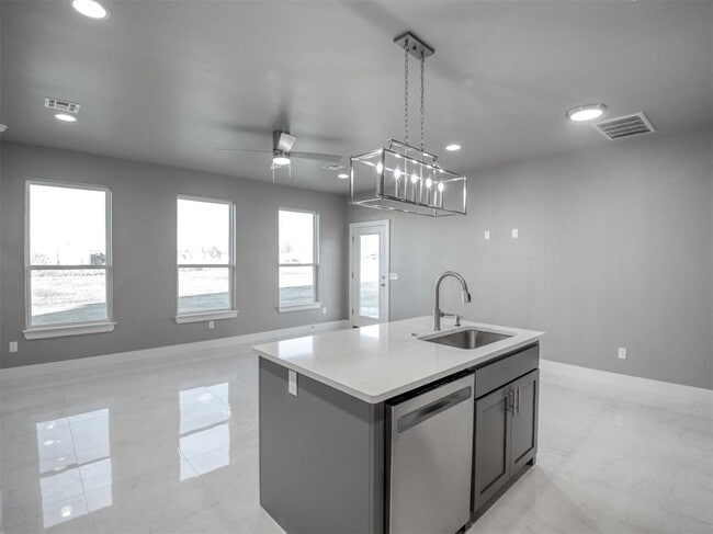 Foto del edificio - 609 Abadan Dr