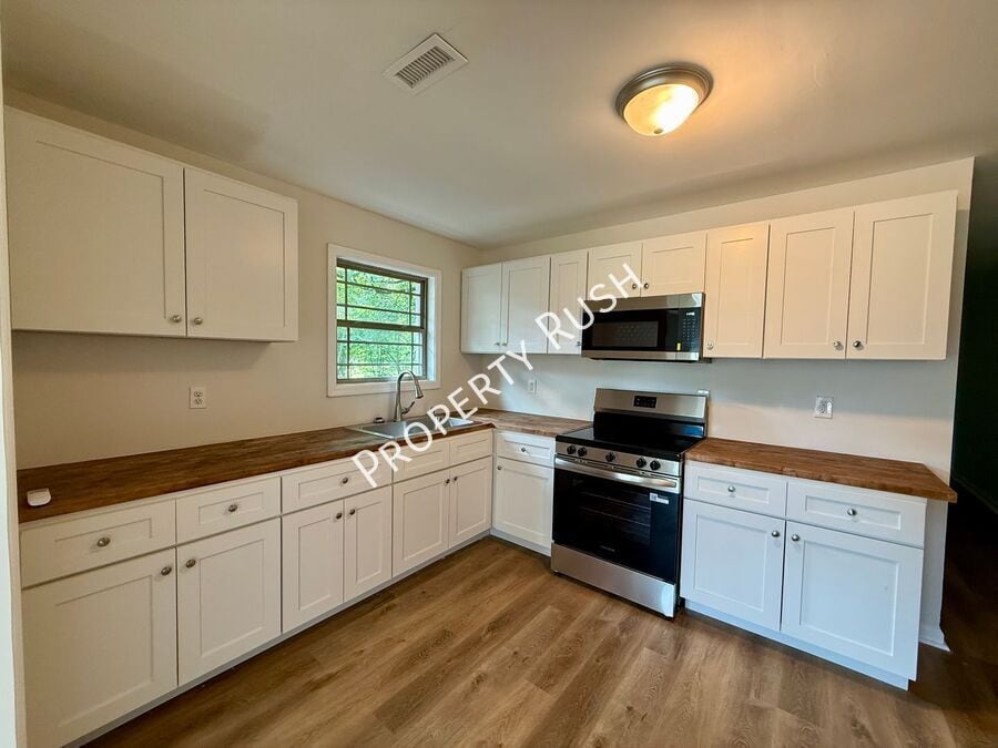 Photo - 1718 Portland St.-A