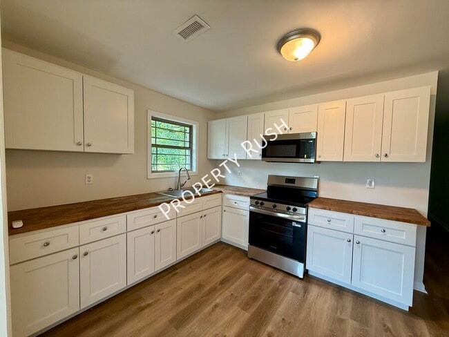 Photo - 1718 Portland St.-A Apartment