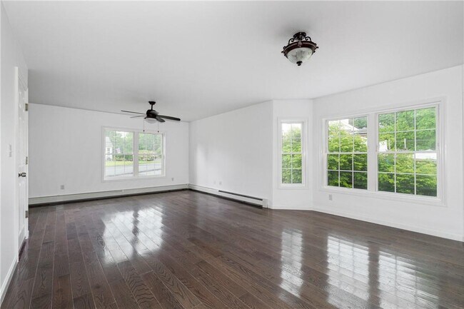 Foto del edificio - 80 W Dorsey Ln