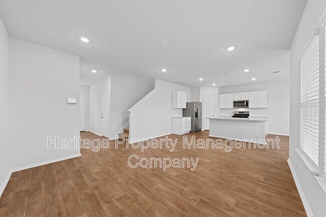 Foto del edificio - 6212 Sunhigh Dr