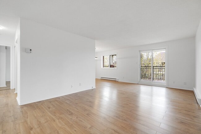 Building Photo - 146 Rue de Lausanne