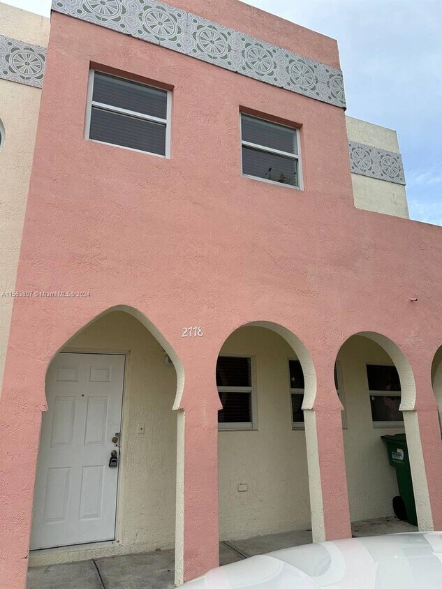 Foto principal - 2753 NW 131st St