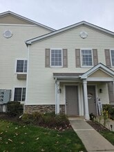 Building Photo - 2125 Silverstone Dr
