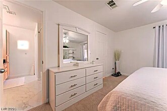 Building Photo - 392 Manti Pl