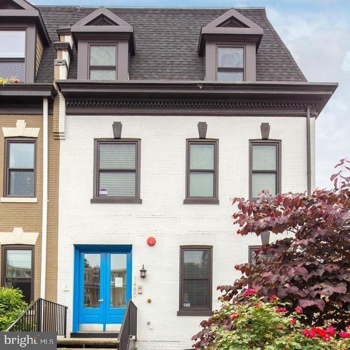 Primary Photo - 1480 Harvard St NW
