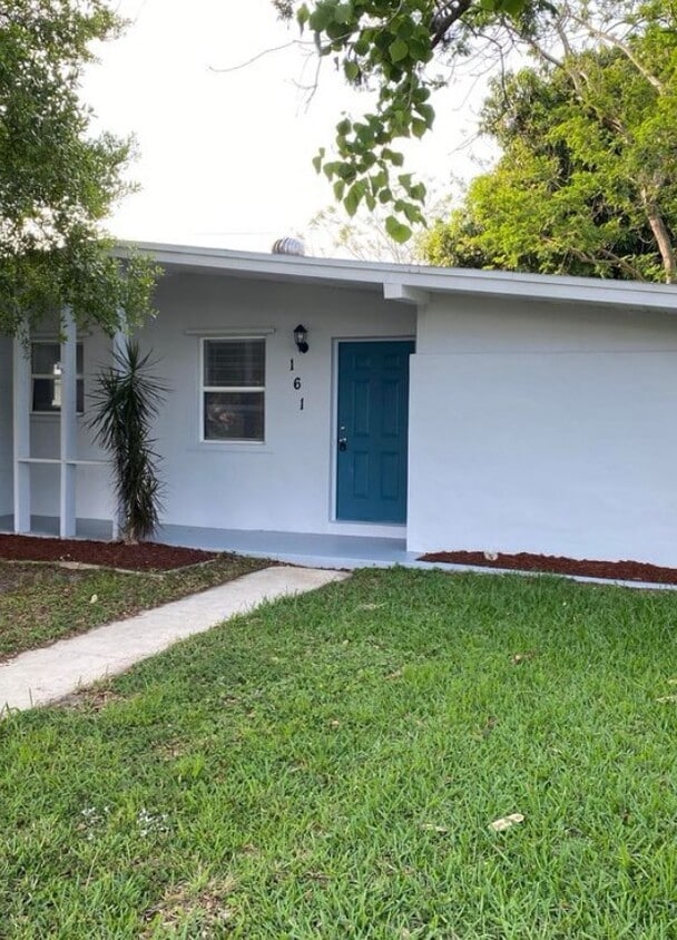 Photo - 161 SE Bonita ct