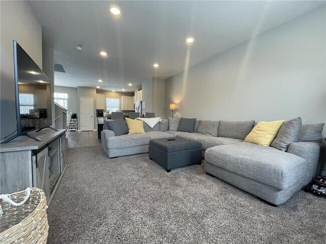 Foto del edificio - 9622 Olive Ln N