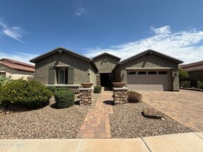 Building Photo - 4045 S Camellia Dr