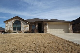 Building Photo - 2522 Boxwood Dr