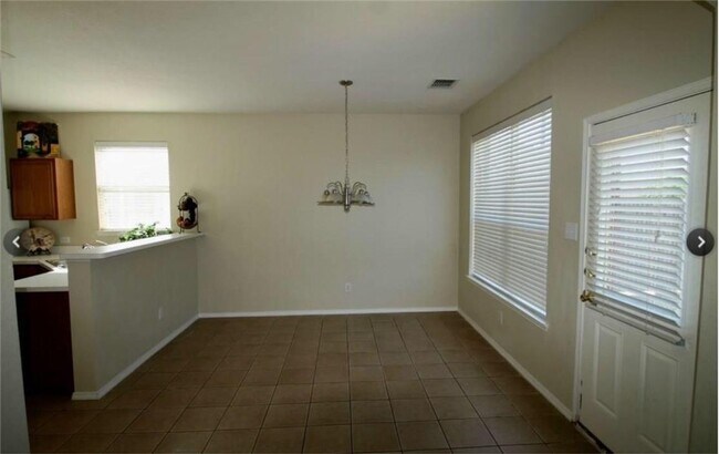 Building Photo - Hard to find 4 bedroom in Master Planned C...